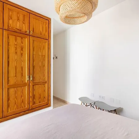 Appartement 3 Bedrooms Seaview In Historical Center