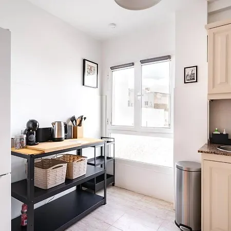3 Bedrooms Seaview In Historical Center Appartement